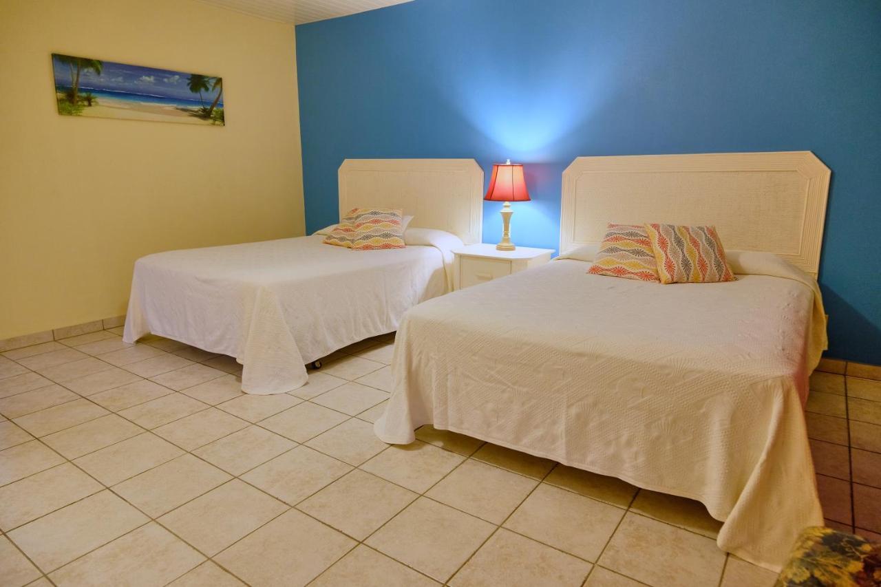 Aruba Quality Apartments & Suites Палм Бич Экстерьер фото