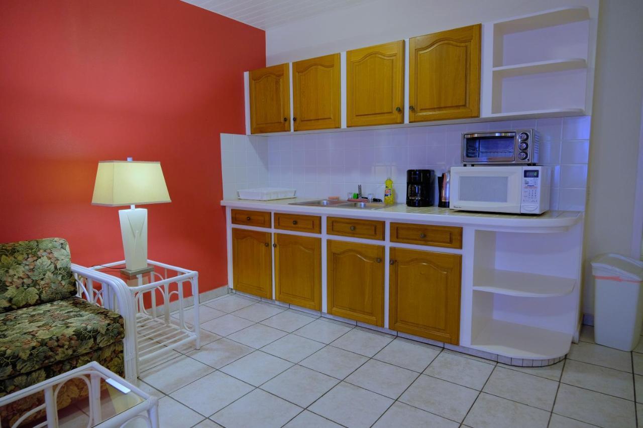 Aruba Quality Apartments & Suites Палм Бич Экстерьер фото