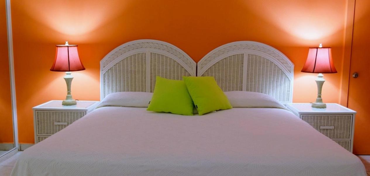 Aruba Quality Apartments & Suites Палм Бич Экстерьер фото
